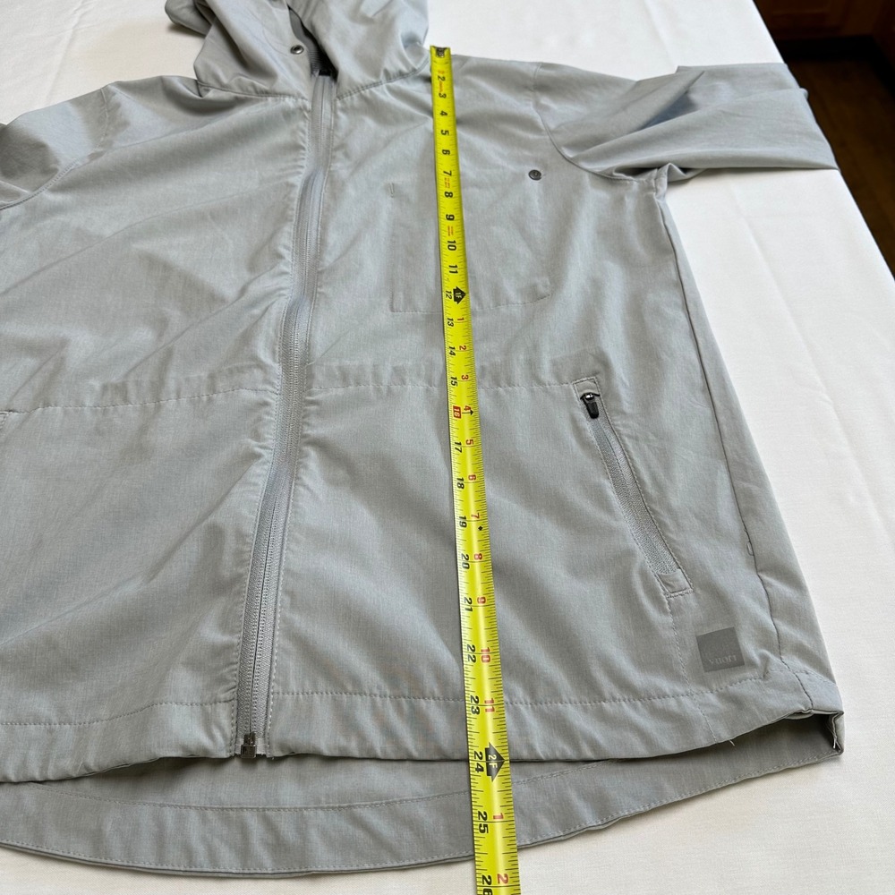 Vuori Womens Outdoor Tranier Shell Jacket Small Gray Hooded Full Zip Windbreaker - Picture 9 of 10